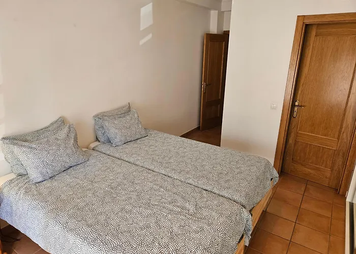 Daire Home4u - Fantastic 2 Bedroom Apartment, With Pool *